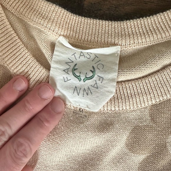 Fantastic Fawn flower sweater - Picture 2 of 3